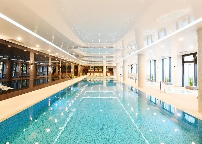 Navigator Port-nadmorskie Tarasy Brilliant 613 * Колобжег