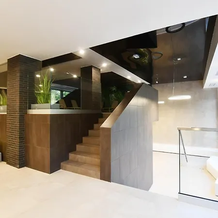 Navigator Port-nadmorskie Tarasy Brilliant 613 코워브제크